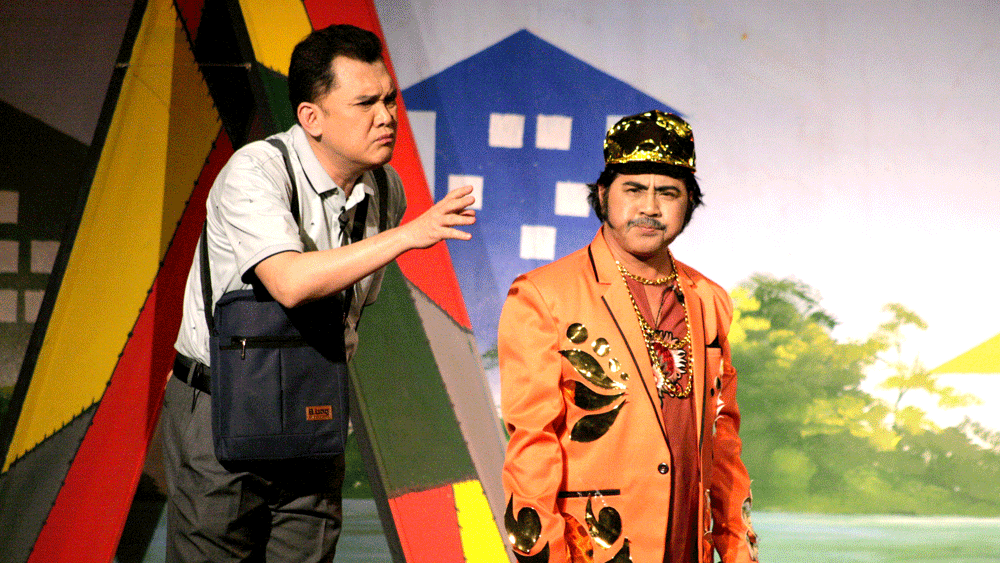 The play “Ac nhan coc” at Idecaf theater are still sold out from time to time