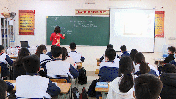 Over 10,800 Hanoi students exempted from foreign language graduation test