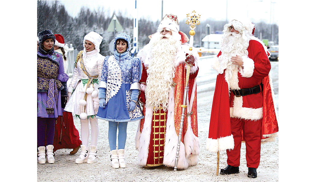 Ông già Băng và các Thiếu nữ Tuyết tặng quà cho trẻ em