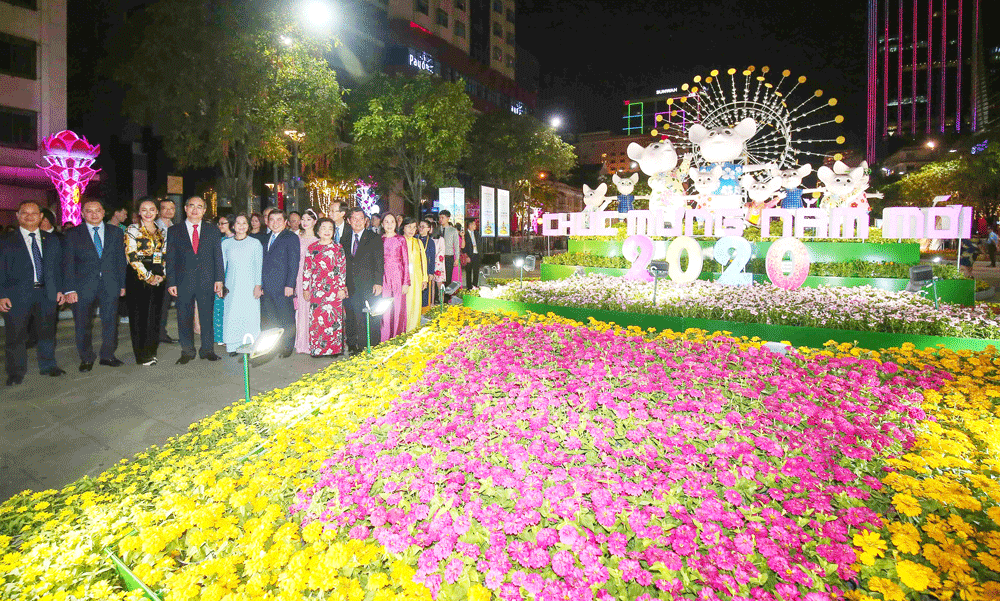 Khai mạc Đường hoa Nguyễn Huệ Xuân Canh Tý 2020  ảnh 3