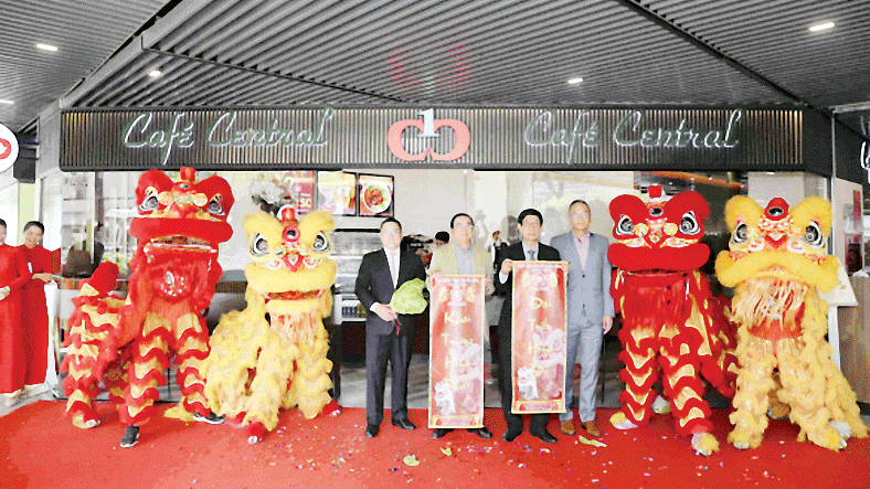 Café Central The Garden Mall khai trương