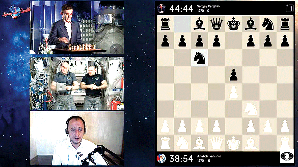 Nga tái hiện trận đấu cờ vua lịch sử từ không gian