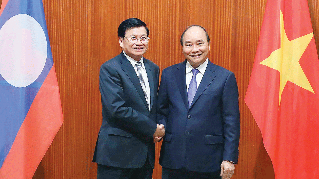 Việt Nam - Lào đẩy mạnh  hợp tác trên nhiều mặt