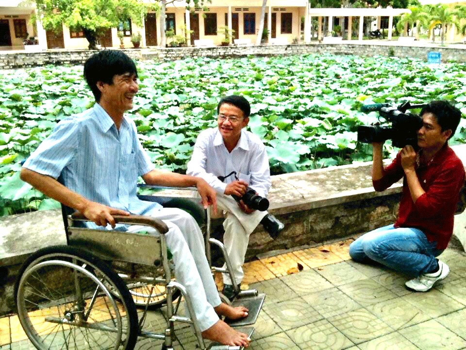 Một nhà báo gần 30 năm gắn bó với thương binh