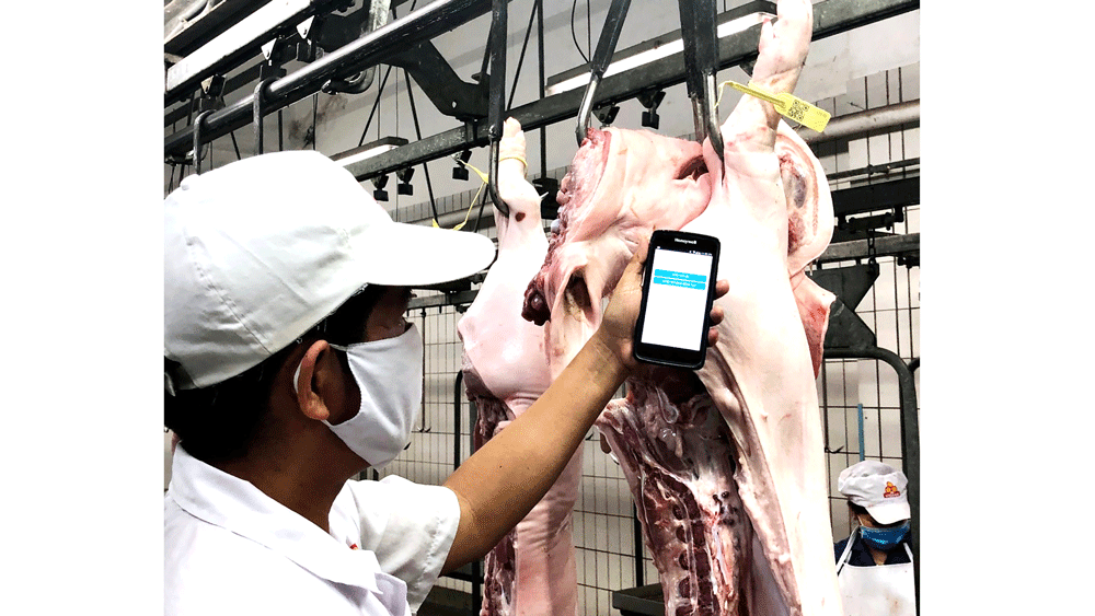 Giá cả hàng hóa đang được siết chặt nhằm bình ổn tiêu dùng cho người dân