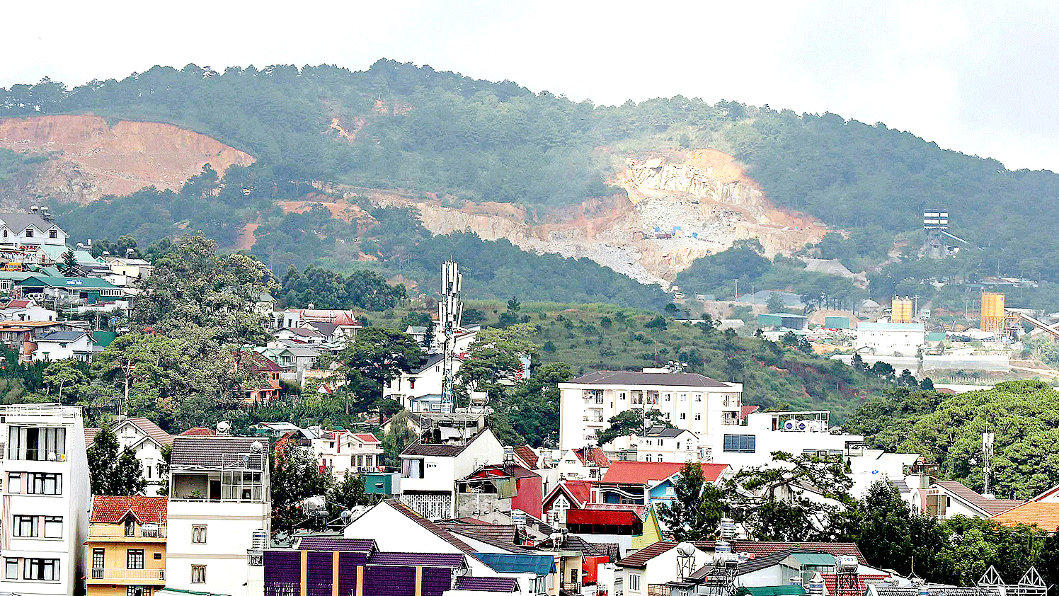 Mặt trái khai thác khoáng sản ở Tây Nguyên - Bài 1: Vào điểm nóng ảnh 2