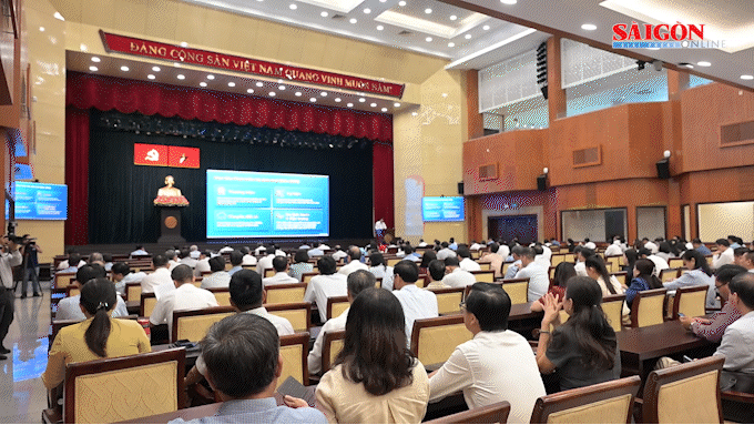 TPHCM: Phát triển du lịch mũi nhọn và xây dựng cơ chế bảo vệ cán bộ