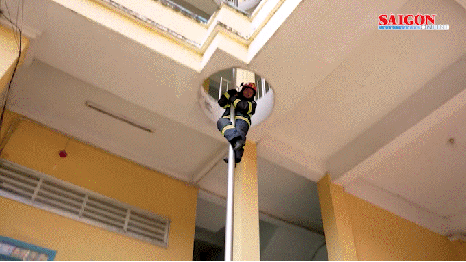 Công an TPHCM diễn tập chữa cháy, cứu gần 400 người