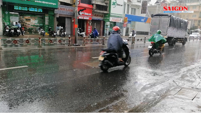 Hôm nay 4-10, dự báo TPHCM có mưa dông vào chiều và tối