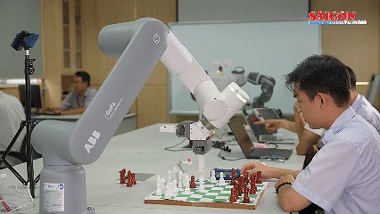 Từ Nghị quyết đến hành động: TPHCM ứng dụng công nghệ số, AI trong giáo dục - đào tạo