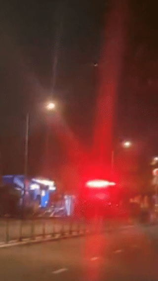 Cháy nhà trong đêm, 6 người được cứu ra ngoài an toàn