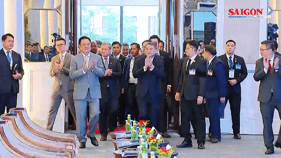 Thủ tướng Lê Minh Hưng: ASEAN cần trở thành tâm điểm của hợp tác và điểm tựa của lòng tin