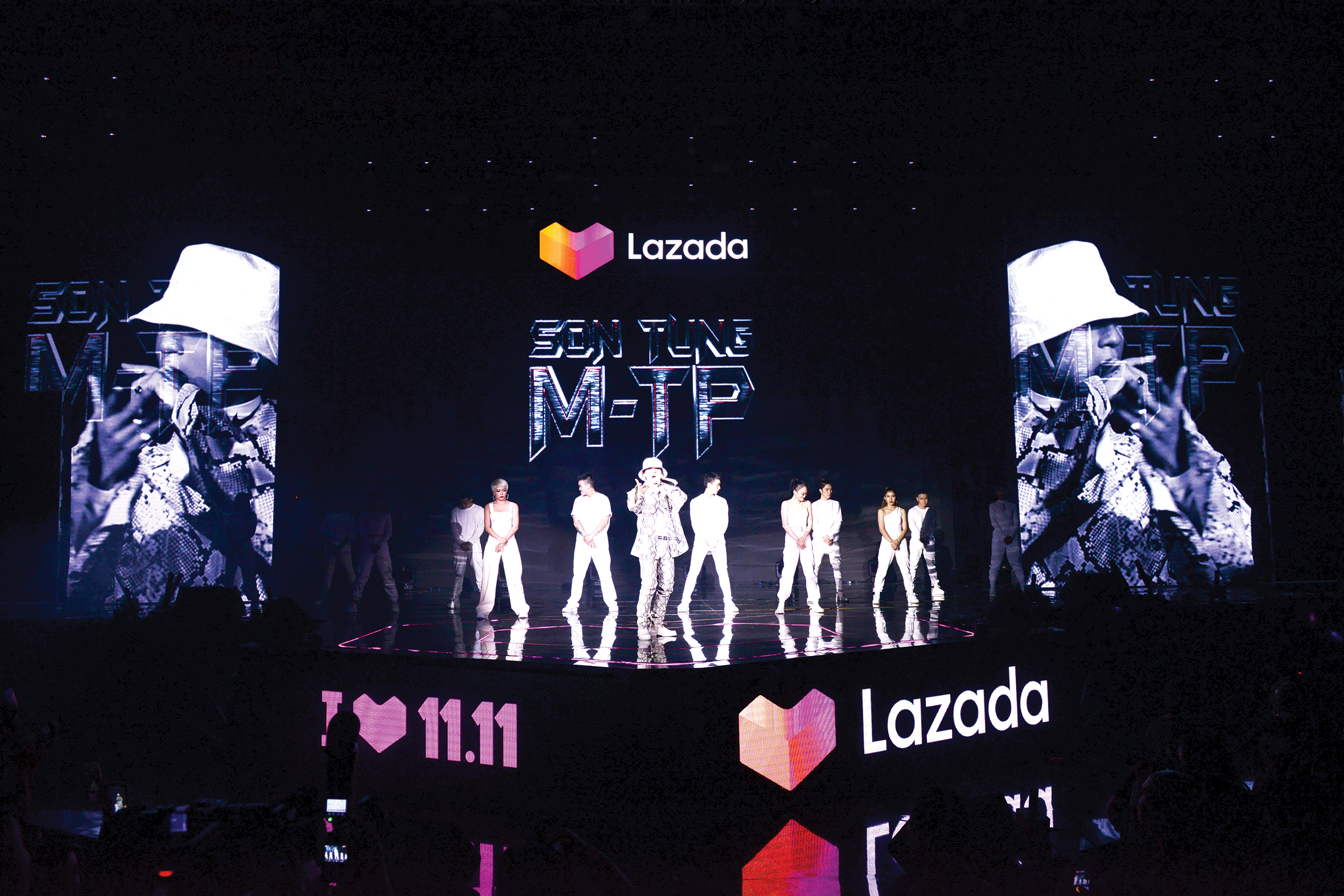 Lazada Super Show mừng Lễ hội mua sắm 11-11 