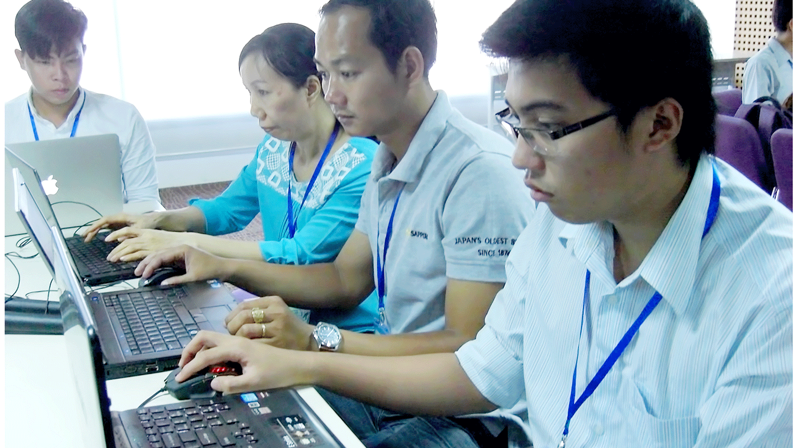 Các giáo viên ở TPHCM tham gia Dự án Dạy học sáng tạo để đổi mới phương pháp dạy học trên nền tảng công nghệ thông tin