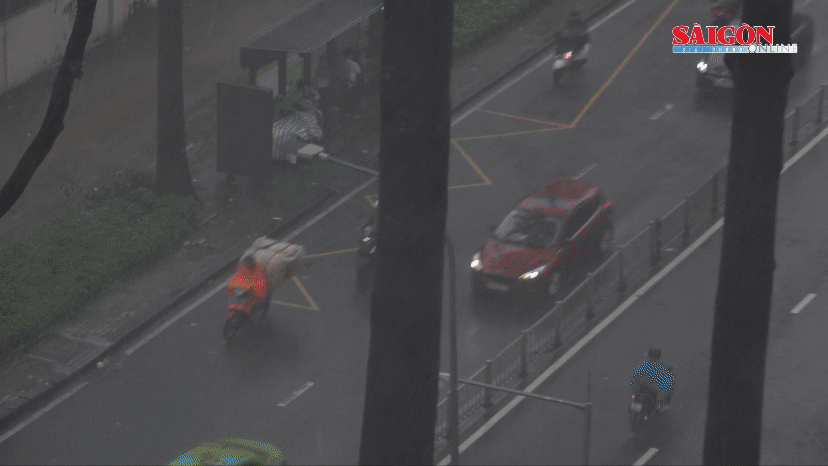 Hôm nay 3-10, Nam Bộ tiếp tục có mưa dông