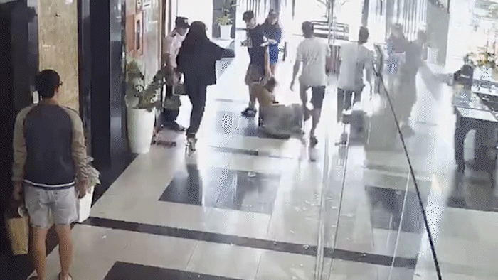 Điều tra vụ người phụ nữ bị đánh ở sảnh chung cư