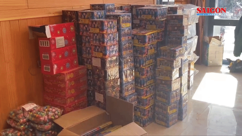 Đặt pháo lậu qua facebook, giao dịch hơn 600kg thì bị bắt