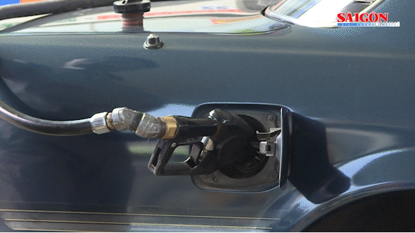 Giá xăng dầu tăng trở lại từ chiều nay 11-1