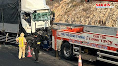 Hiện trường vụ tai nạn trên tuyến đường cao tốc Vĩnh Hảo - Phan Thiết vào sáng 28-3