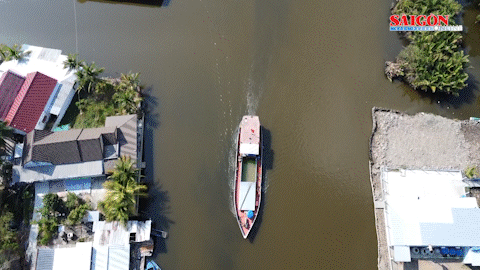 Quân khu 9 chở 1.700m³ nước ngọt đến vùng hạn mặn Cà Mau