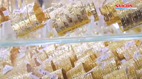 Bản tin trưa 9-4: Giá vàng tiếp tục leo thang; Phá đường dây "tín dụng đen" với lãi suất gần 2.000%...