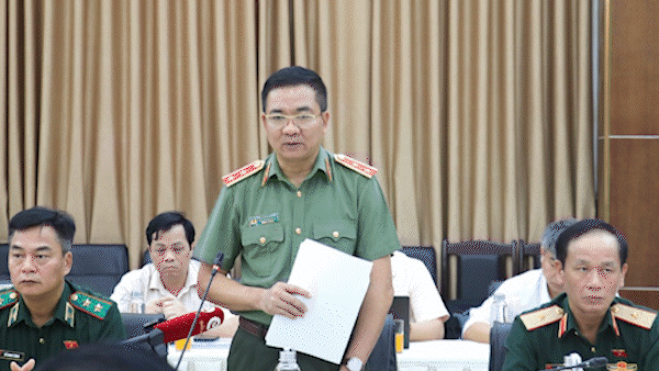 Xe đầu kéo 43H-030.79 kéo rơ moóc 43R-022.29 di chuyển theo hướng Nam - Bắc trên Quốc lộ 1A đoạn qua địa phận phường 3 (thị xã Quảng Trị, tỉnh Quảng Trị) gây tai nạn chết người vào ngày 11-4 