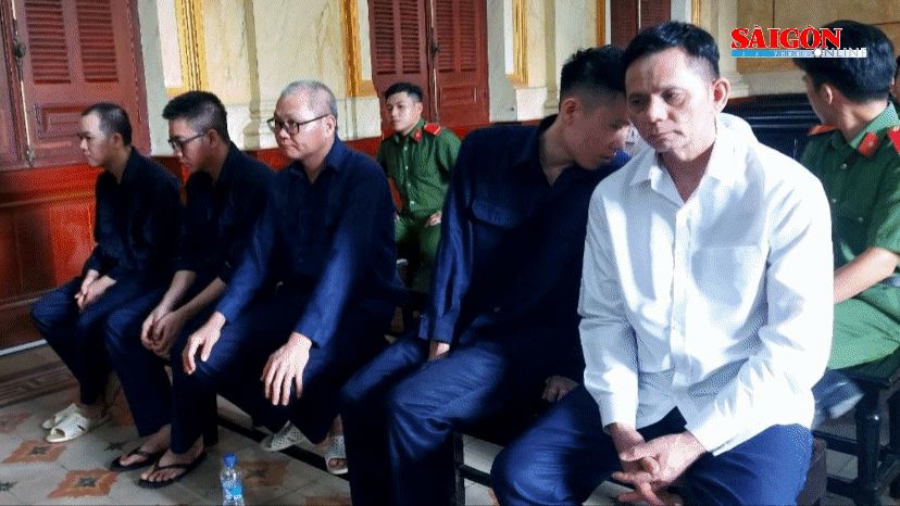 Các bị cáo tại phiên tòa 