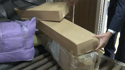 Lực lượng chức năng kiểm soát chặt chẽ hàng hóa đưa qua khu vực Cửa khẩu quốc tế Cầu Treo dịp tết