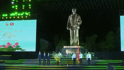 Khai mạc Lễ hội Làng Sen năm 2026