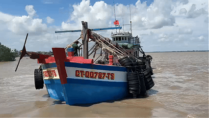 Ngư dân kể lại quá trình tàu cá chìm gần mỏ Sư Tử Trắng