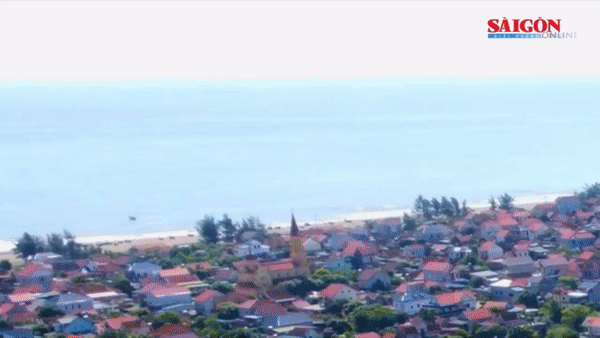 Hà Tĩnh: Tiếp tục phát hiện 1 thi thể nam giới trôi dạt vào bờ biển 