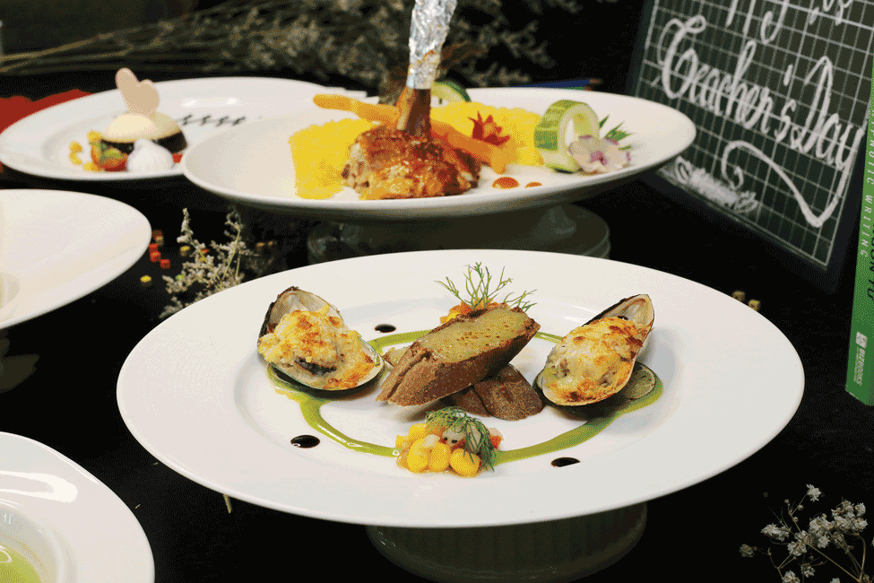 Rex Hotel Saigon Tri ân ngày Nhà giáo Việt Nam ảnh 4