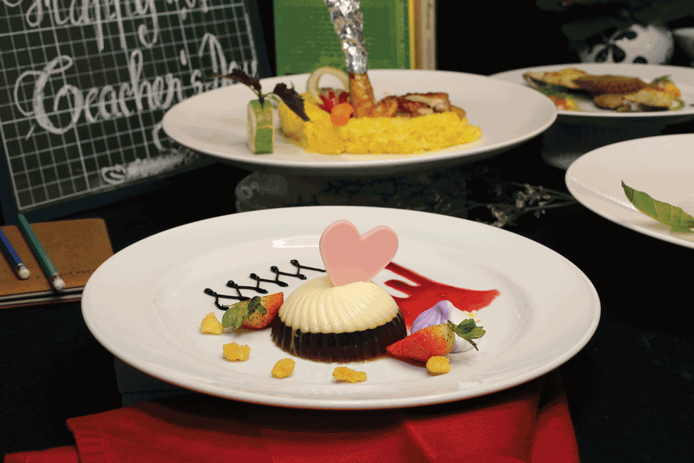 Rex Hotel Saigon Tri ân ngày Nhà giáo Việt Nam ảnh 5