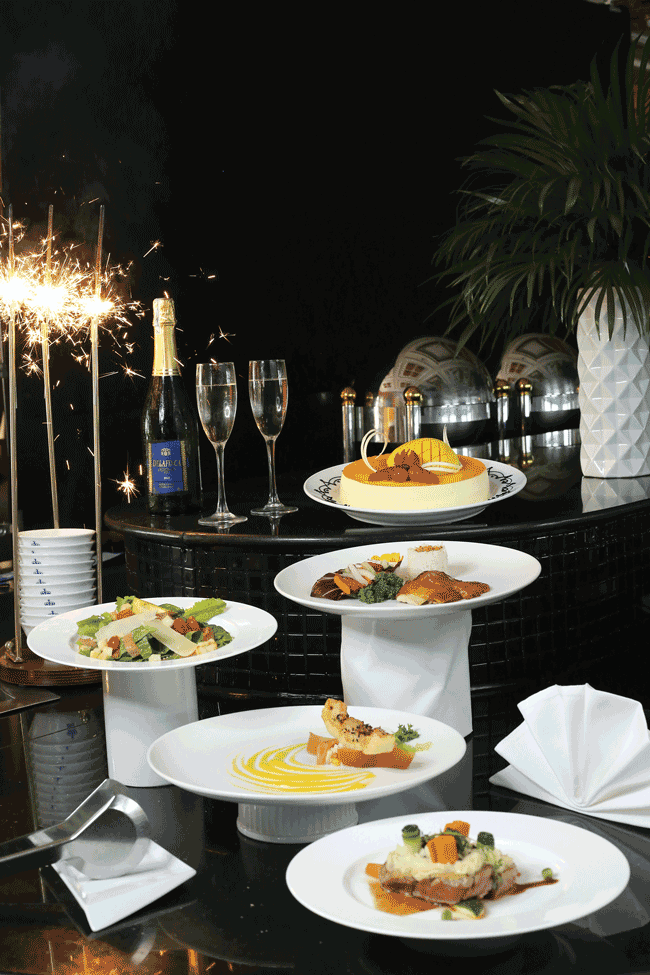 Đón Giáng sinh và năm mới tại Rex Hotel Saigon ảnh 4