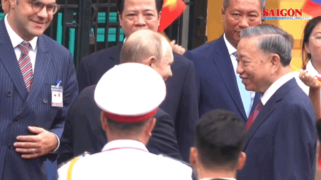 Cận cảnh lễ đón chính thức Tổng thống Nga Vladimir Putin