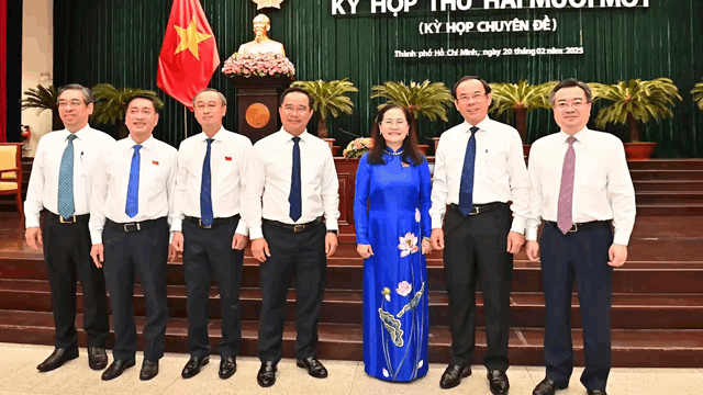 TPHCM: Hỗ trợ thêm cho cán bộ nghỉ việc khi sắp xếp bộ máy