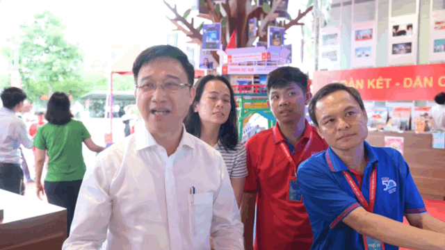 Cận cảnh khu Triển lãm khoa học công nghệ, chuyển đổi số tại Đại hội đại biểu Đảng bộ TPHCM lần thứ I