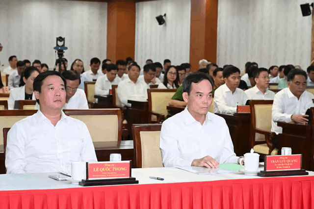 Hệ thống chính trị TPHCM đi vào hoạt động ổn định, thông suốt, liên tục