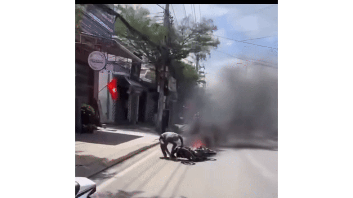 Khánh Hòa: Bắt giữ nam thanh niên đốt xe máy khi bị kiểm tra