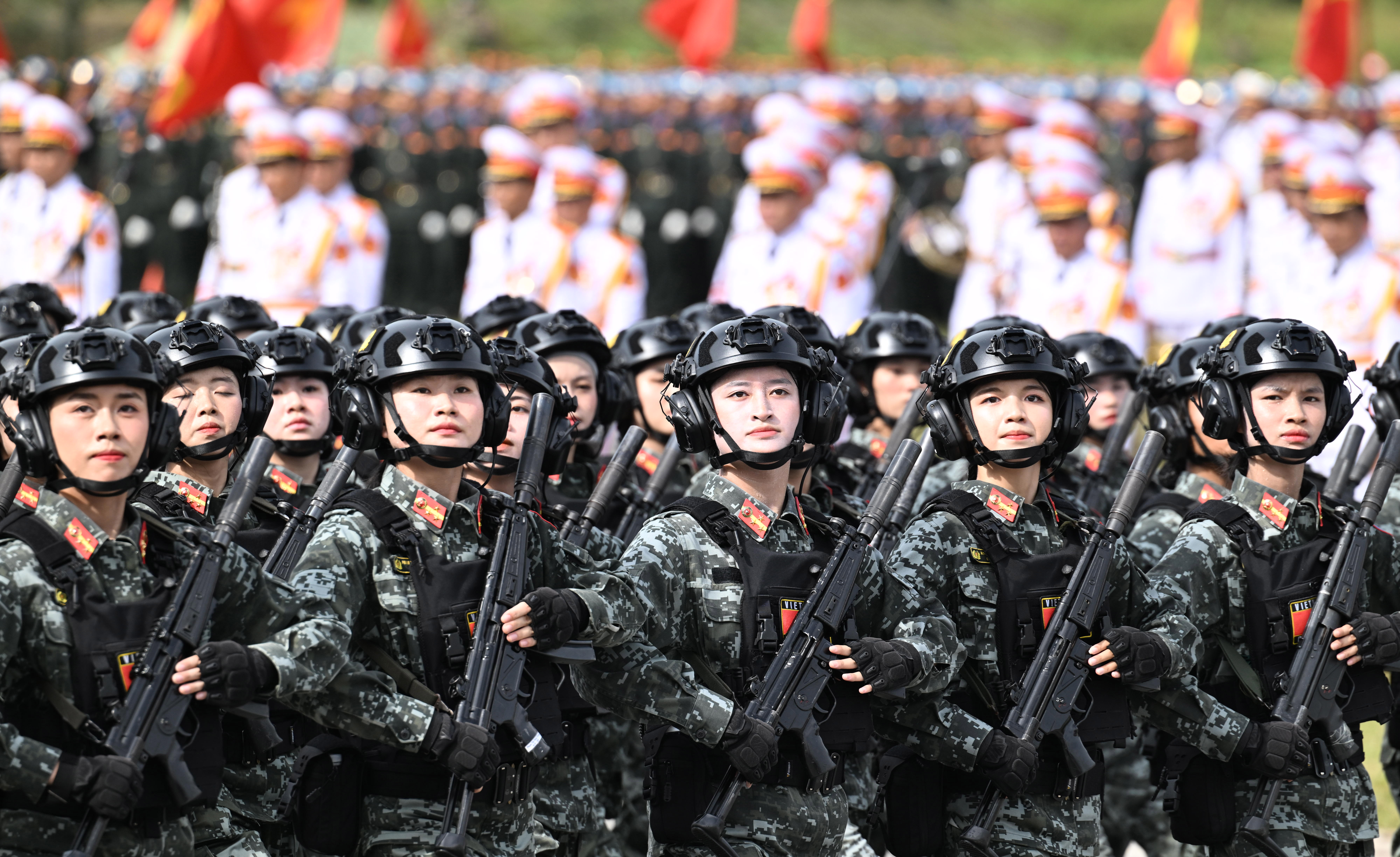 Chiêm ngưỡng độ "ngầu" của chiến sĩ tham gia diễu binh, diễu hành