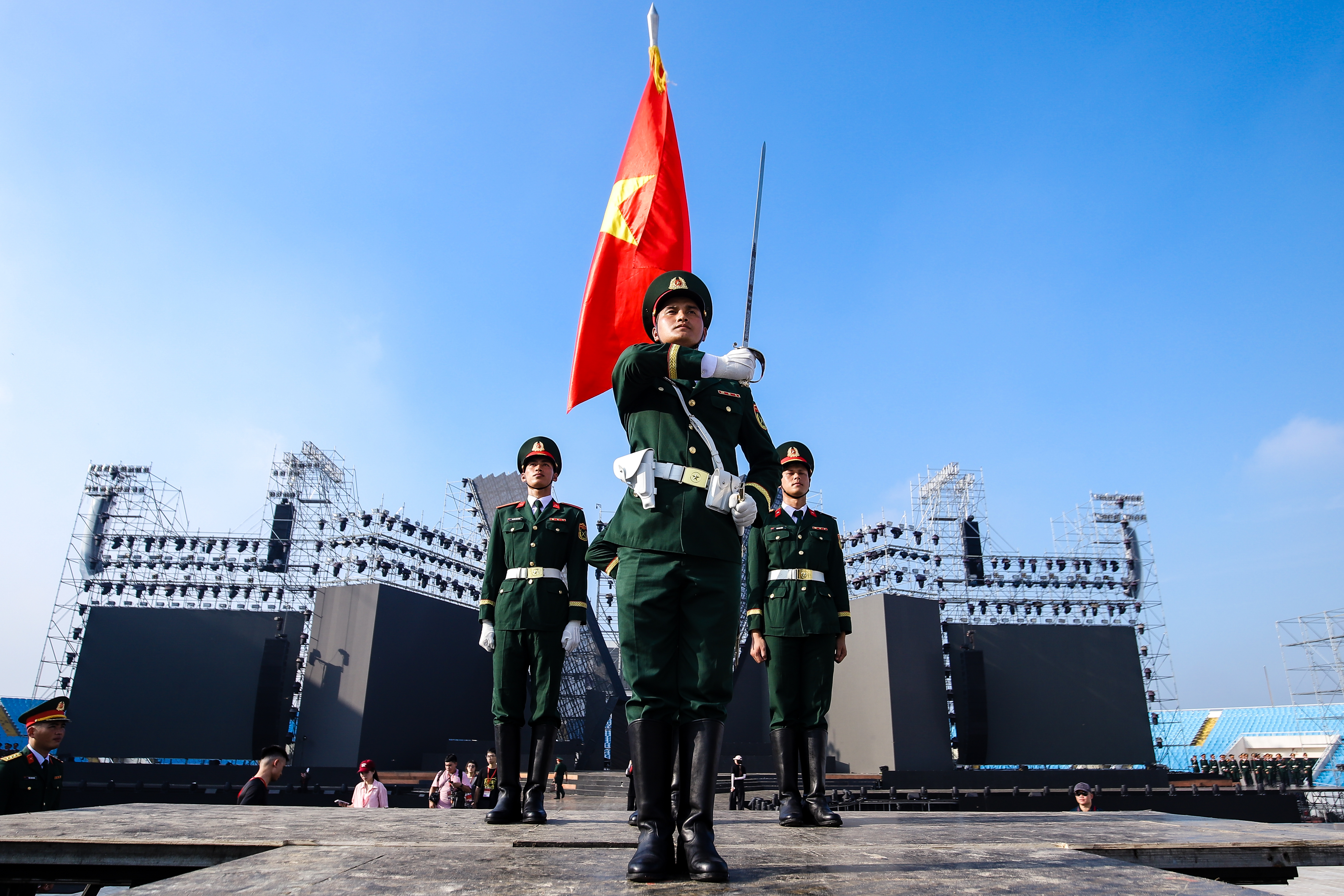 Tái hiện hình ảnh duyệt binh trên Quảng trường Đỏ tại concert Quốc gia "Tổ quốc trong tim"