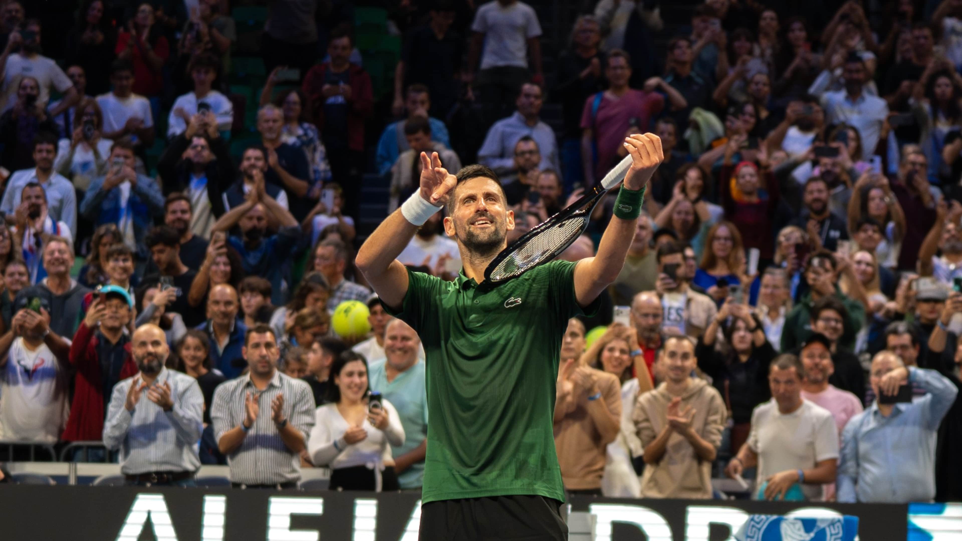 Djokovic vẫn đang khiêu vũ trong buổi hoàng hôn của sự nghiệp