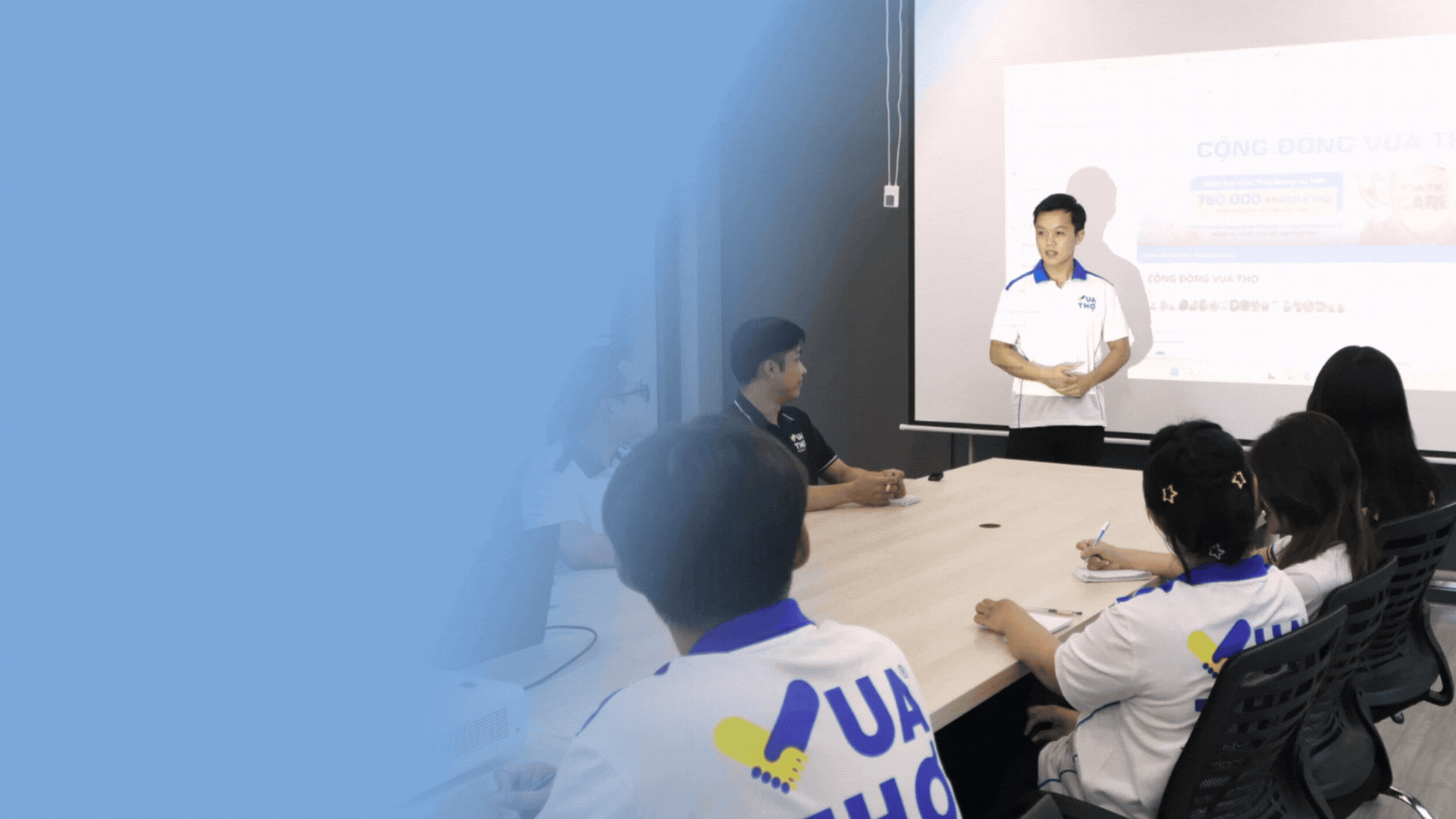 Hành trình định danh khác biệt của Vua Thợ