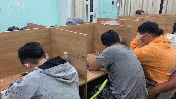 Police search lairs of bank impersonation fraud ring through night