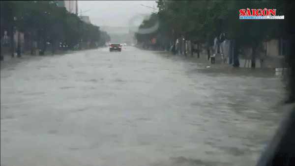 Heavy flooding across North Central provinces forces school closures