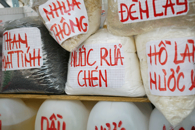 Báo động nước rửa chén không nhãn mác!