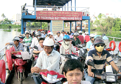 Local governments have been asked to terminate any construction activities along docks and ports to safeguard waterway traffic (Photo: SGGP)