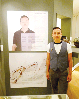 Dương Sam Thọ - nghệ nhân gốc Việt đang rất nổi tiếng ở châu Âu trong lĩnh vực thiết kế trang sức