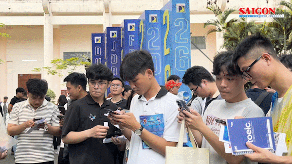 Sinh viên trước ngưỡng cửa thị trường lao động