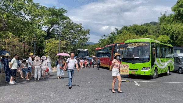 Miền Trung làm mới sản phẩm du lịch dịp lễ Giỗ Tổ Hùng Vương và 30-4